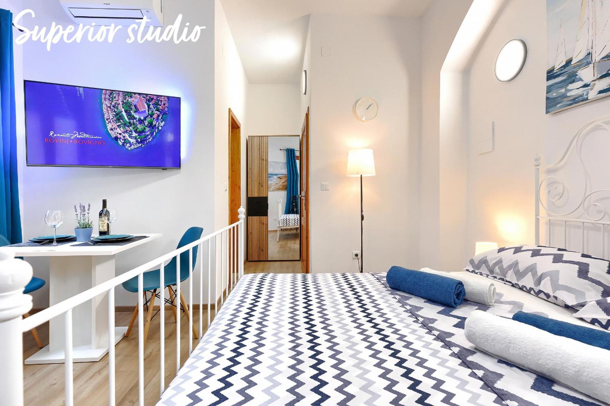 Studios Notte Sul Porto Rovinj Bagian luar foto