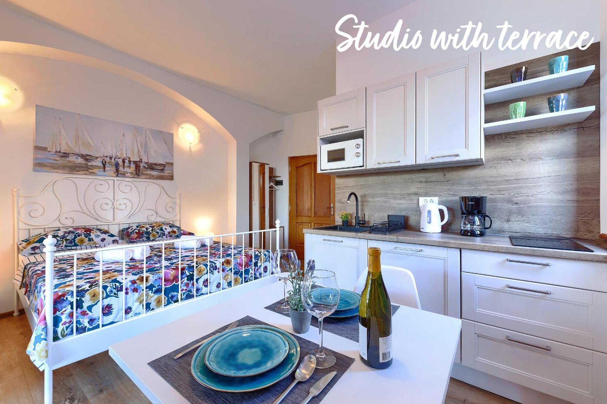 Studios Notte Sul Porto Rovinj Bagian luar foto